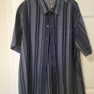 Mens Van Heusen button down